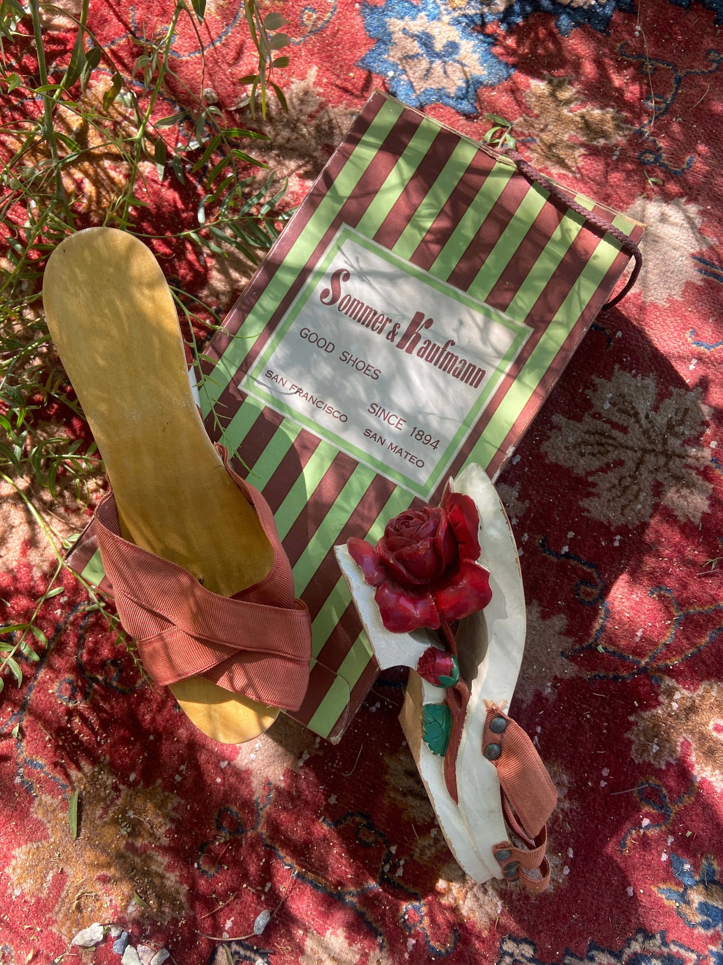 1940s Hand Carved Wood Rosette Wedges With Box