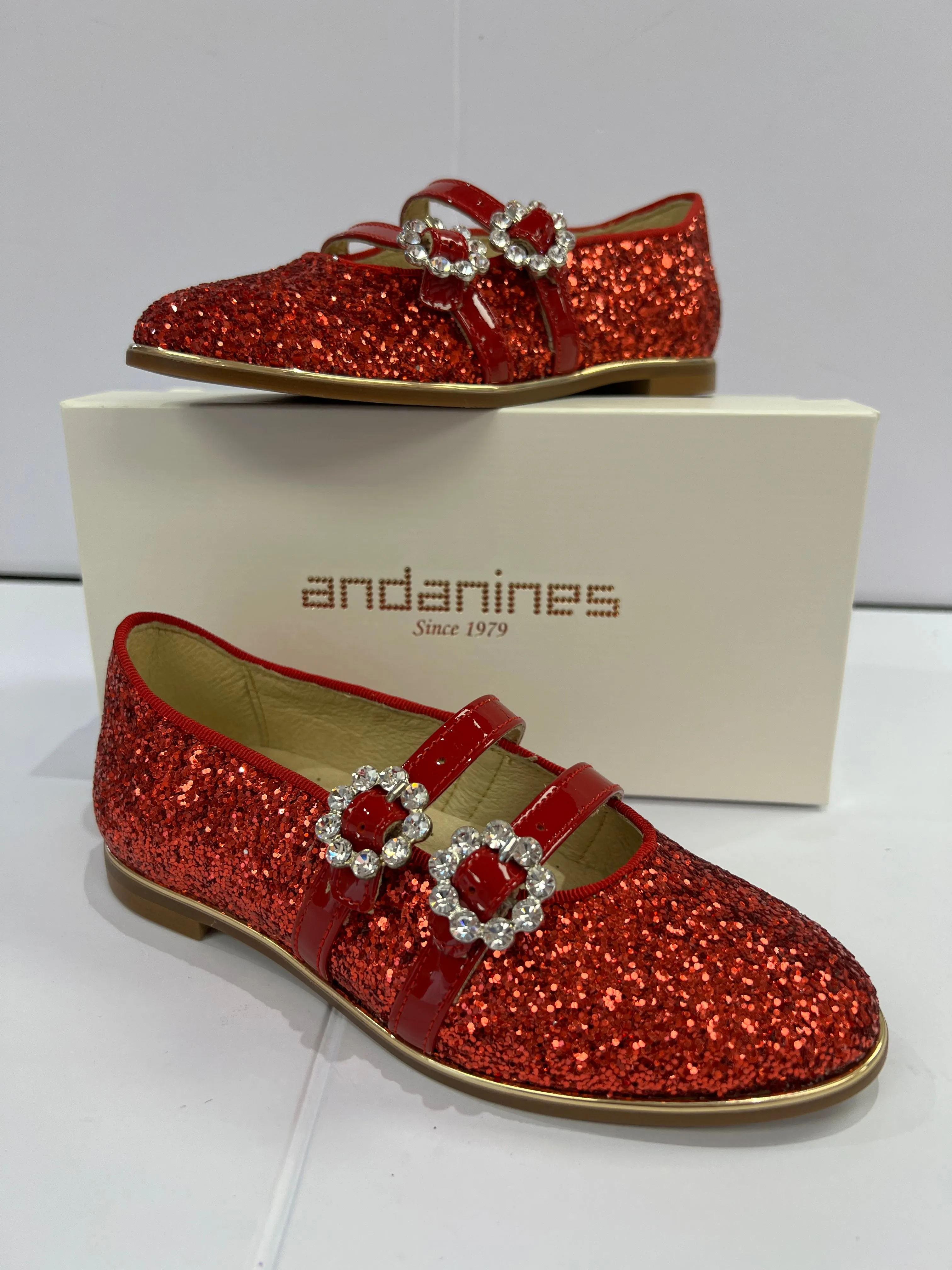 202990 RedGlitter Diamond Buckle by Andanines