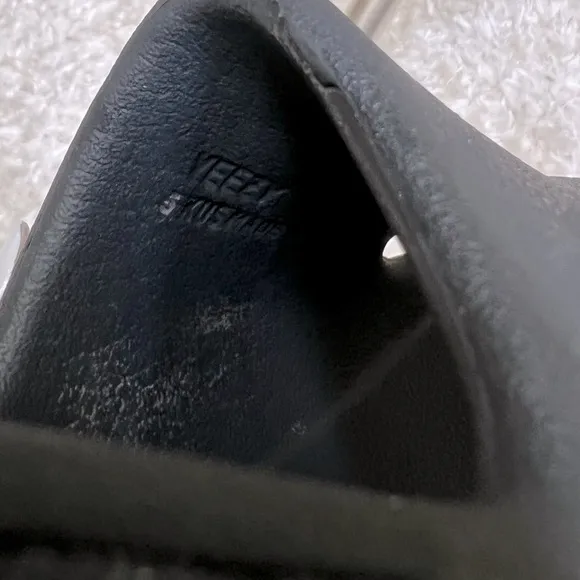 ADIDAS/YEEZY || Slides (5K)