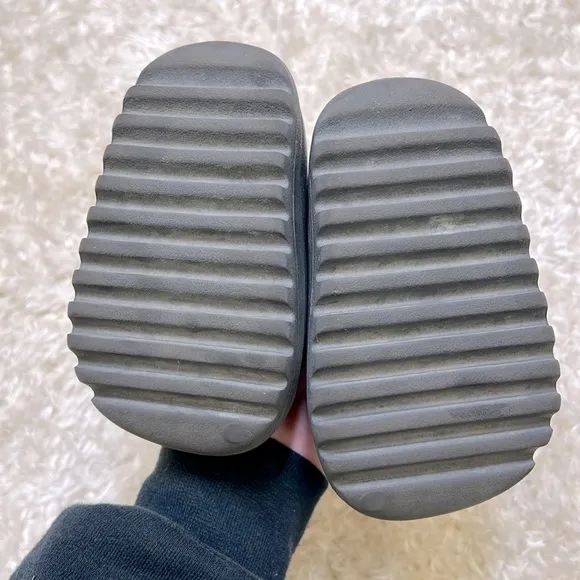 ADIDAS/YEEZY || Slides (5K)