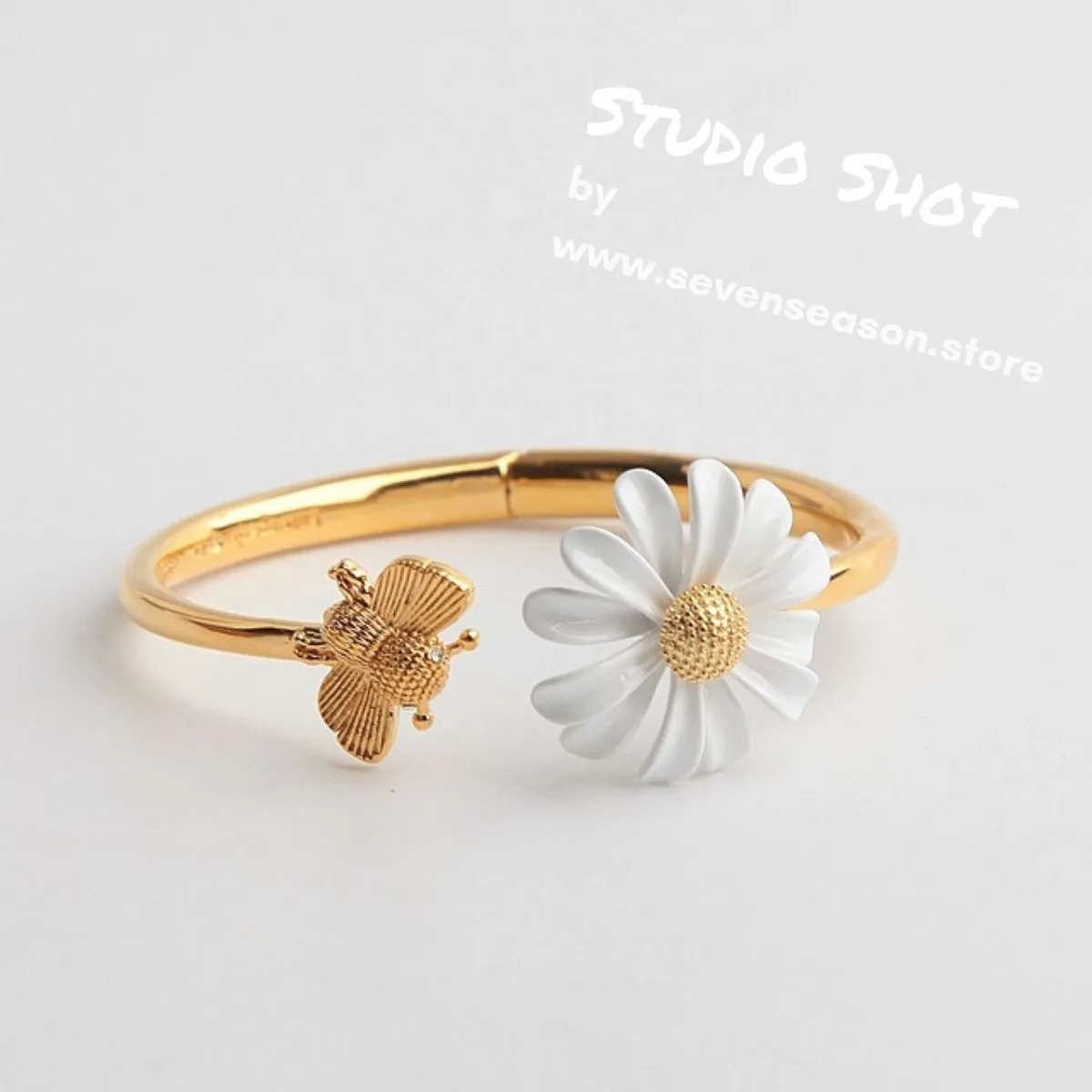 All Abuzz Bee Open Hinged Cuff