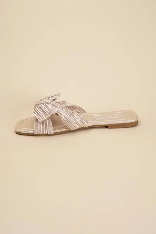 Bow Flat Slides