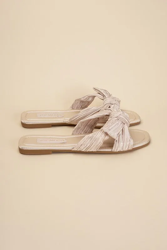 Bow Flat Slides