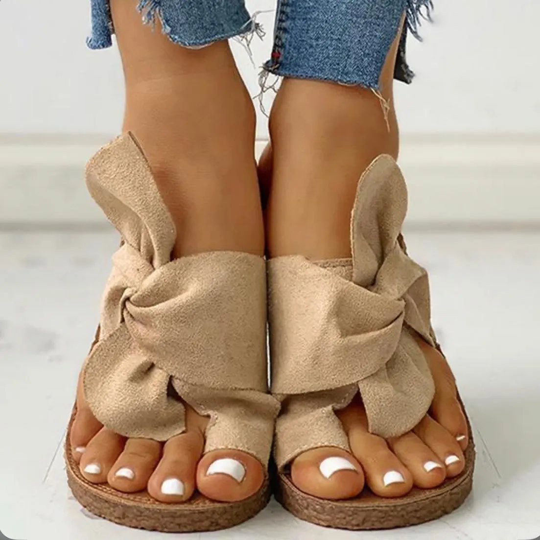 Bow tie Slides