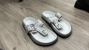 CULT D115 Turner 3840 size 37 fits like 38