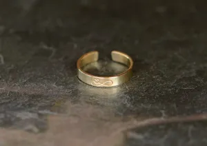 Dainty 14k gold toe ring with infinity and heart - dainty and solid gold