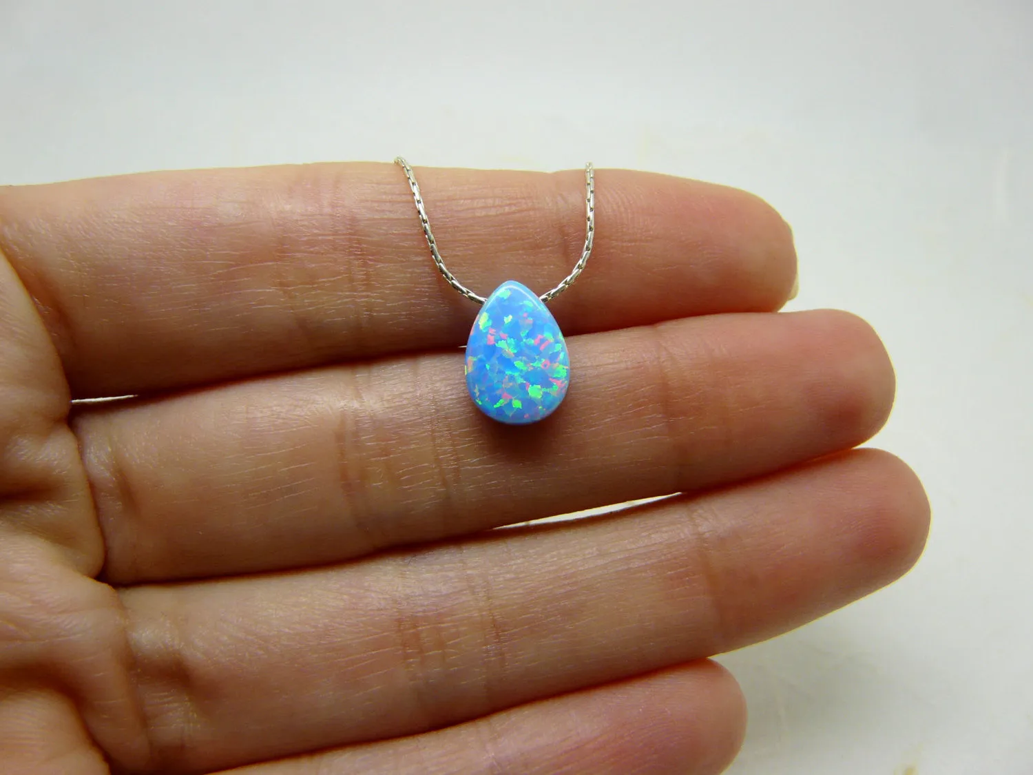 Drop Opal Necklace – Dainty & Elegant