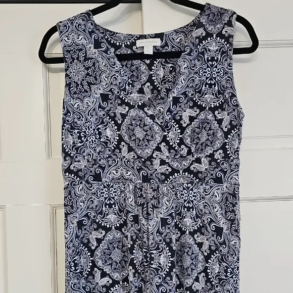 Elegant Black and White Patterned Dress