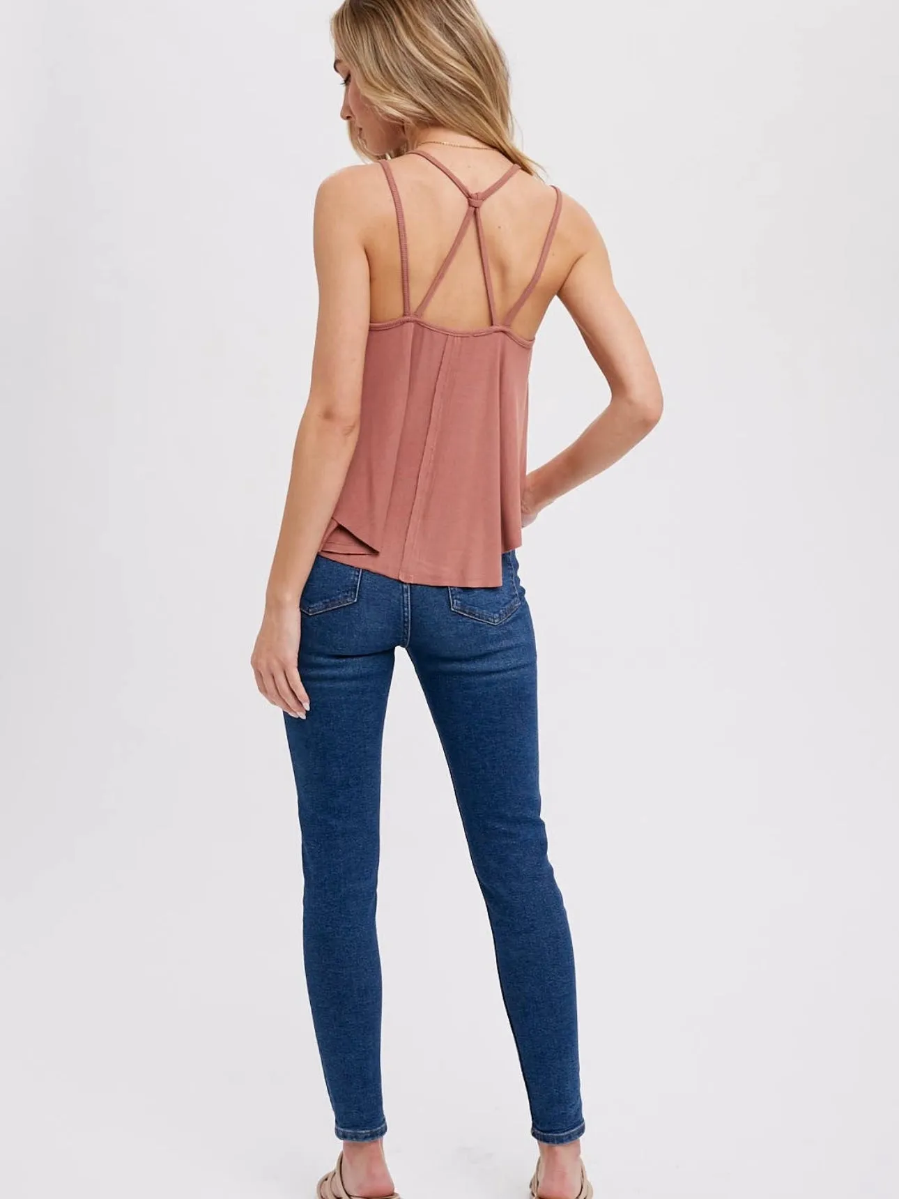 Free Flowing Tank: Marsala