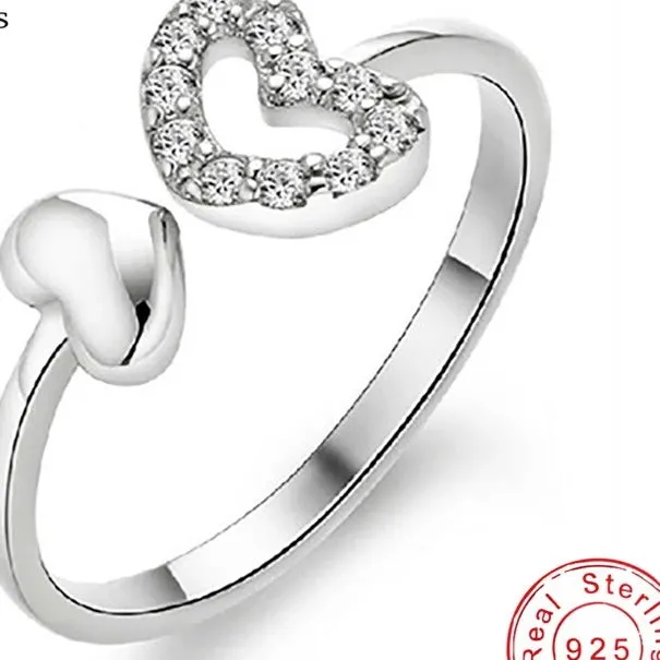 Kissing Hearts Ring