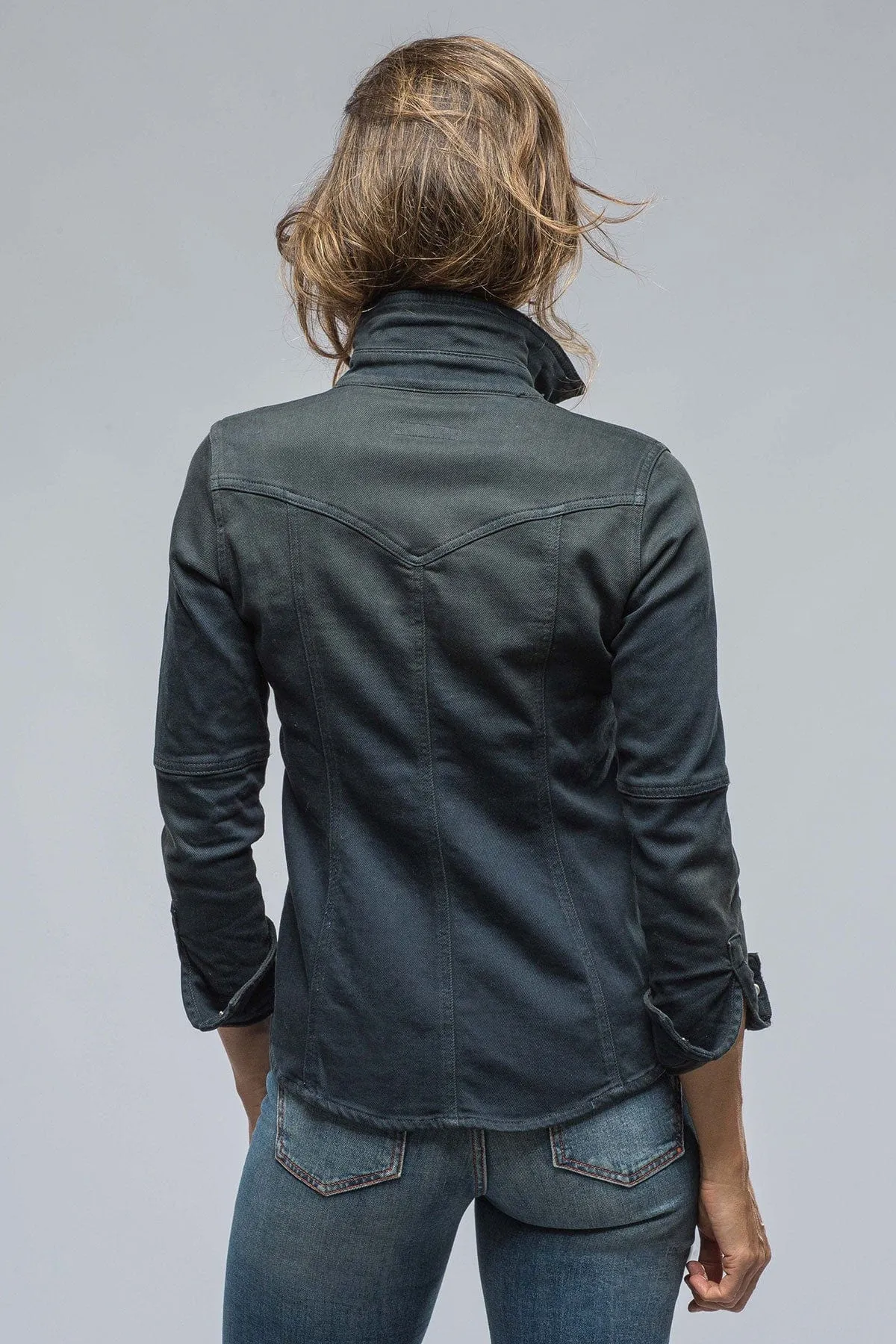 Maddi Fitted Western Snap Shirt In Antracite