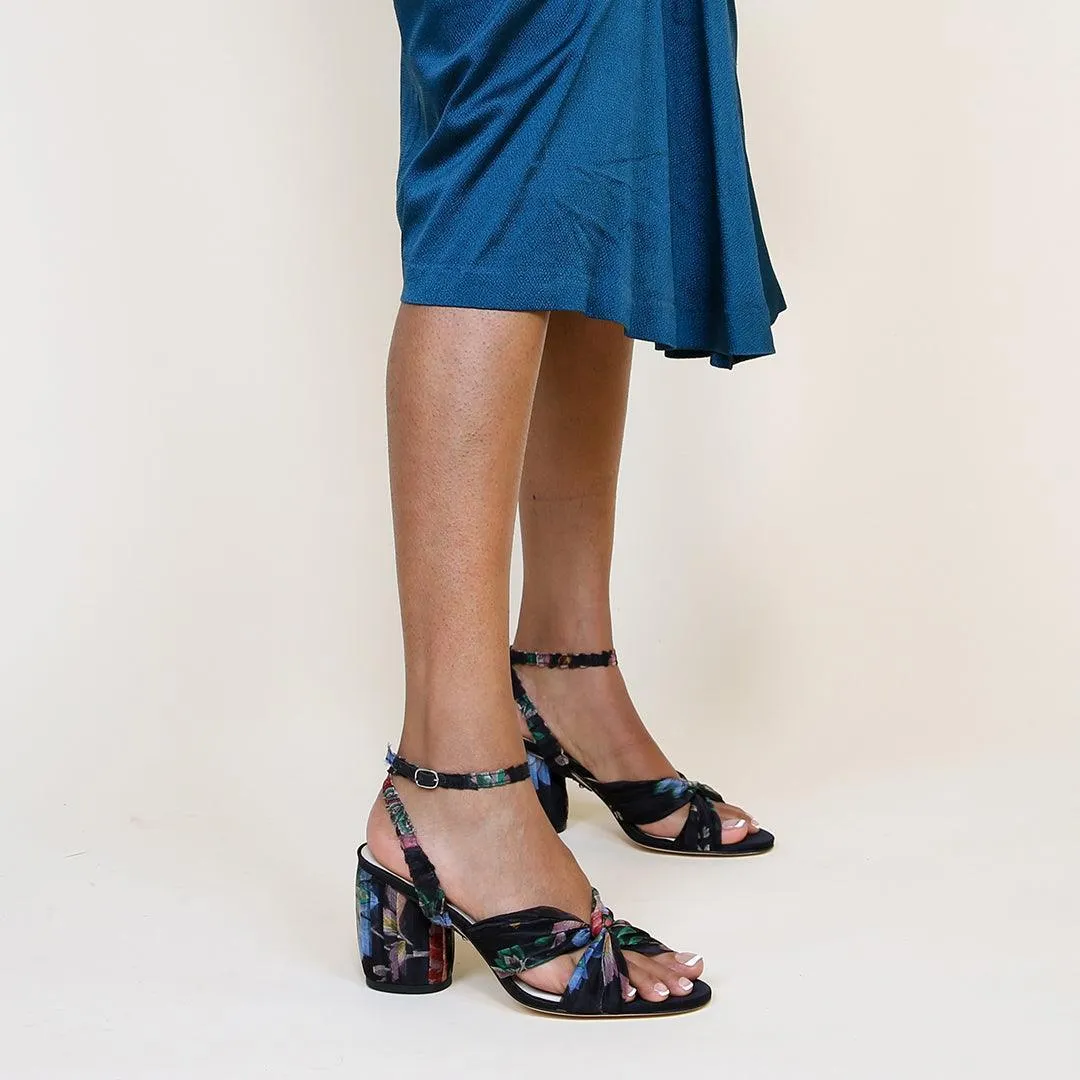 Marilyn in Black Floral
