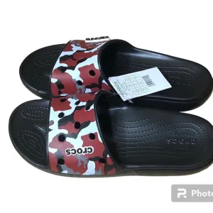 New Crocs Camo Printed Slides Men Size 13M.