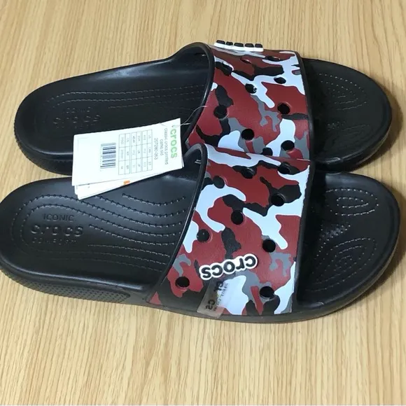 New Crocs Camo Printed Slides Men Size 13M.