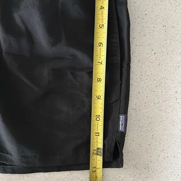 NWT Patagonia Barely Baggies Black Shorts XL 2 1/2 inches Slim Fit Drawstring