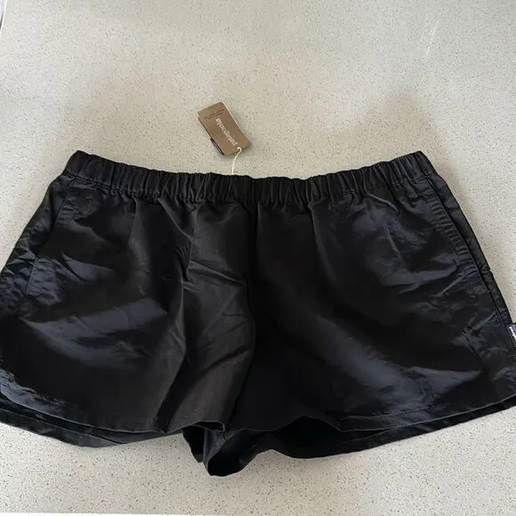 NWT Patagonia Barely Baggies Black Shorts XL 2 1/2 inches Slim Fit Drawstring