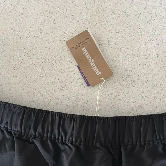 NWT Patagonia Barely Baggies Black Shorts XL 2 1/2 inches Slim Fit Drawstring