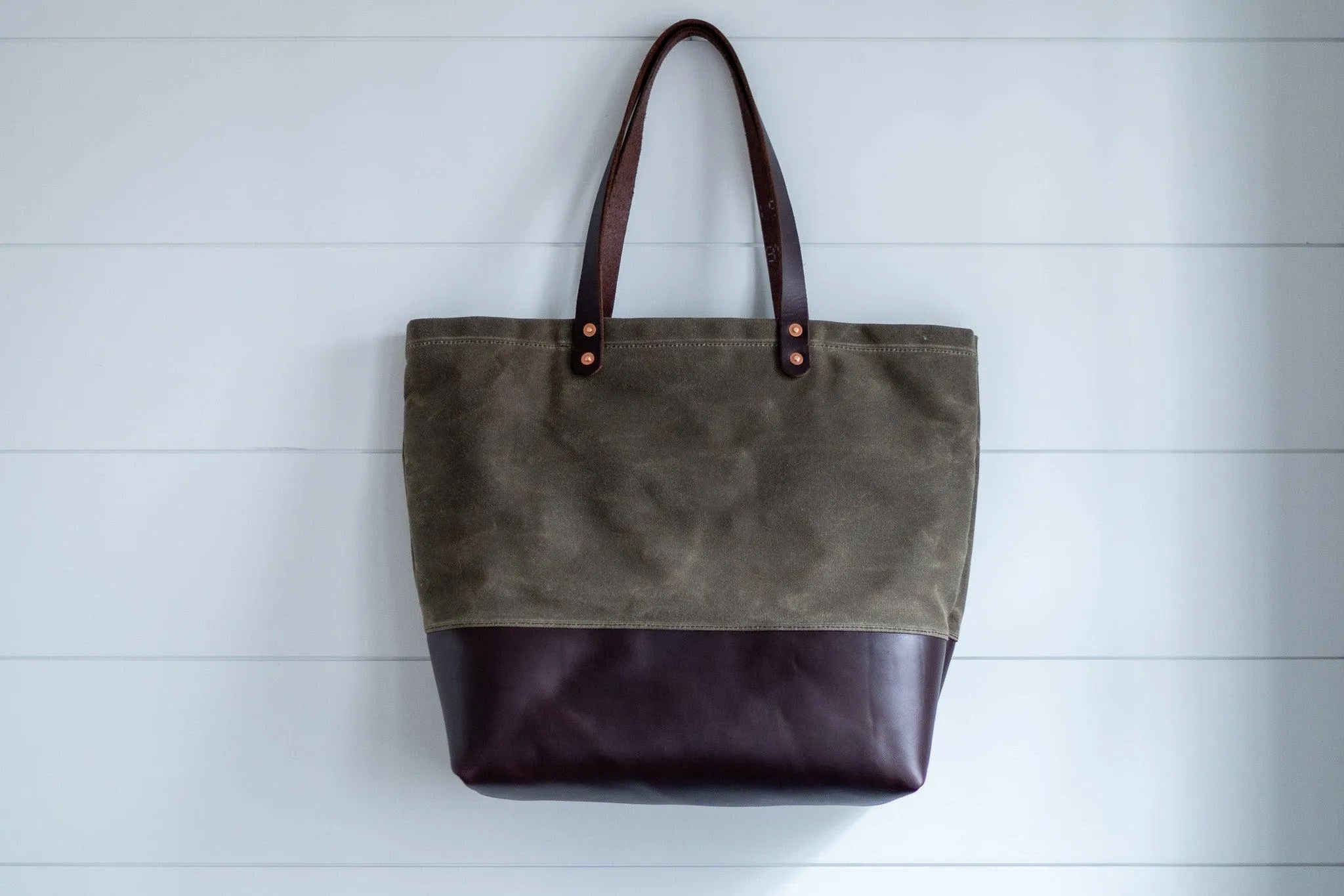 Private Label Field & Boat Tote