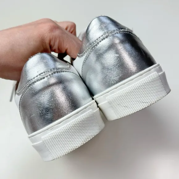 Steve Madden Ravia White Leather Sneakers Silver Tab Faux Leather Vegan Minimal