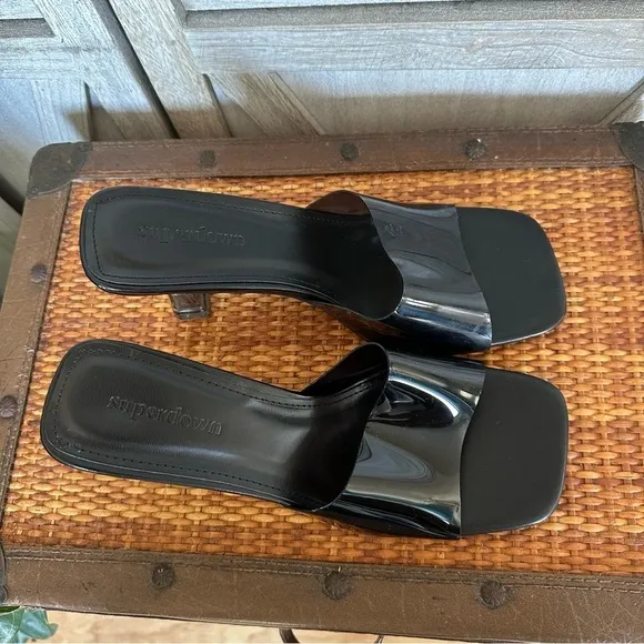 SUPERDOWN JACEY HEEL IN BLACK