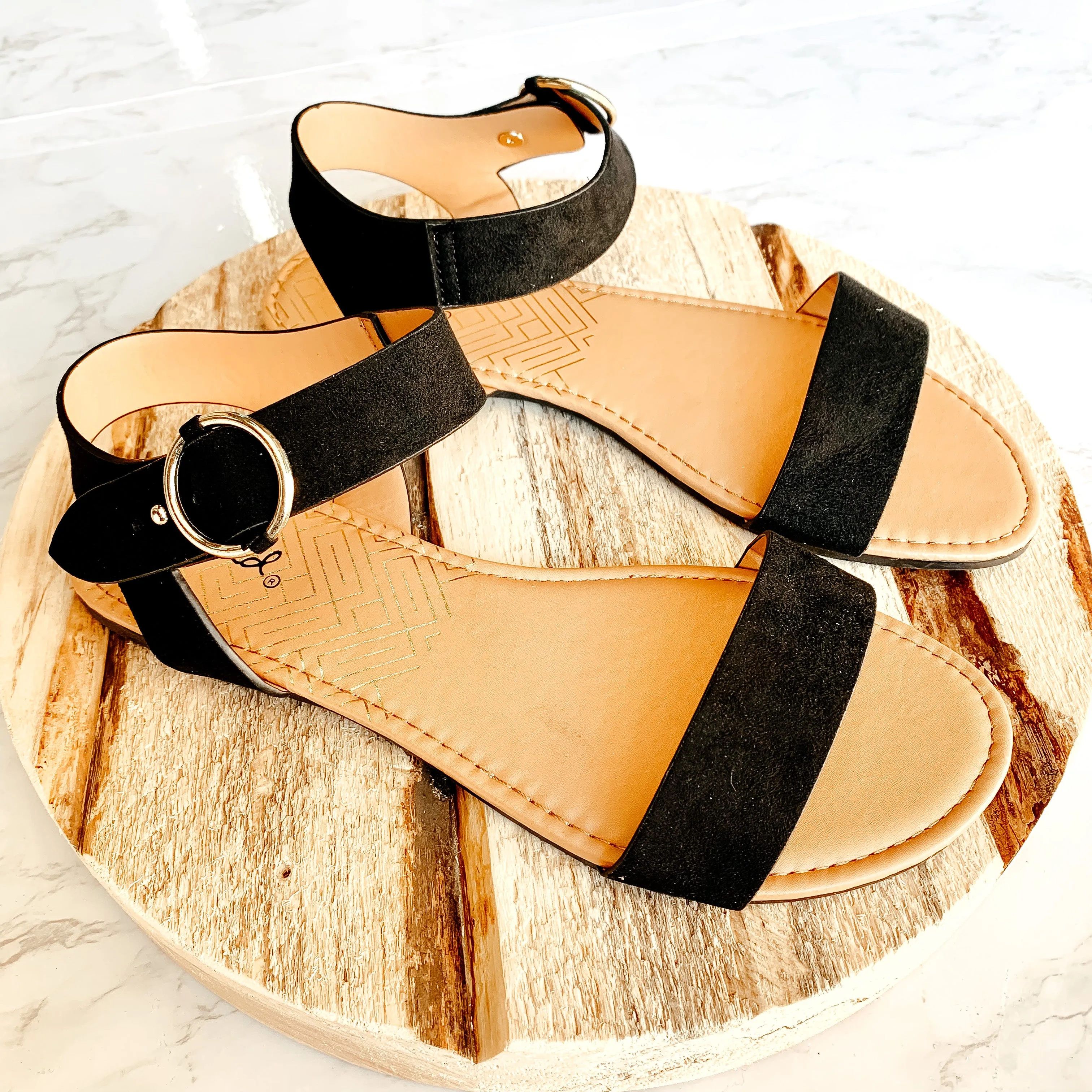 The Zina Sandal