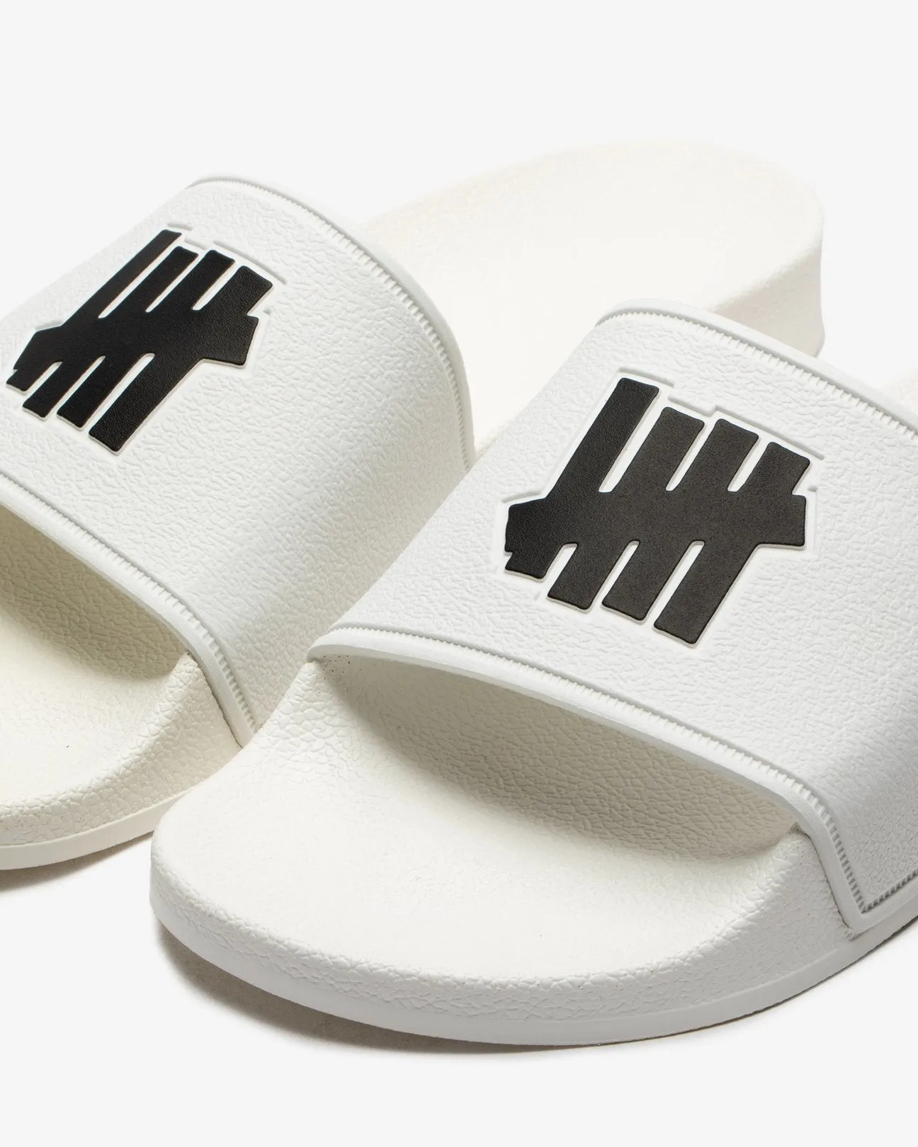 Undefeated 5 Strike Slide (White)