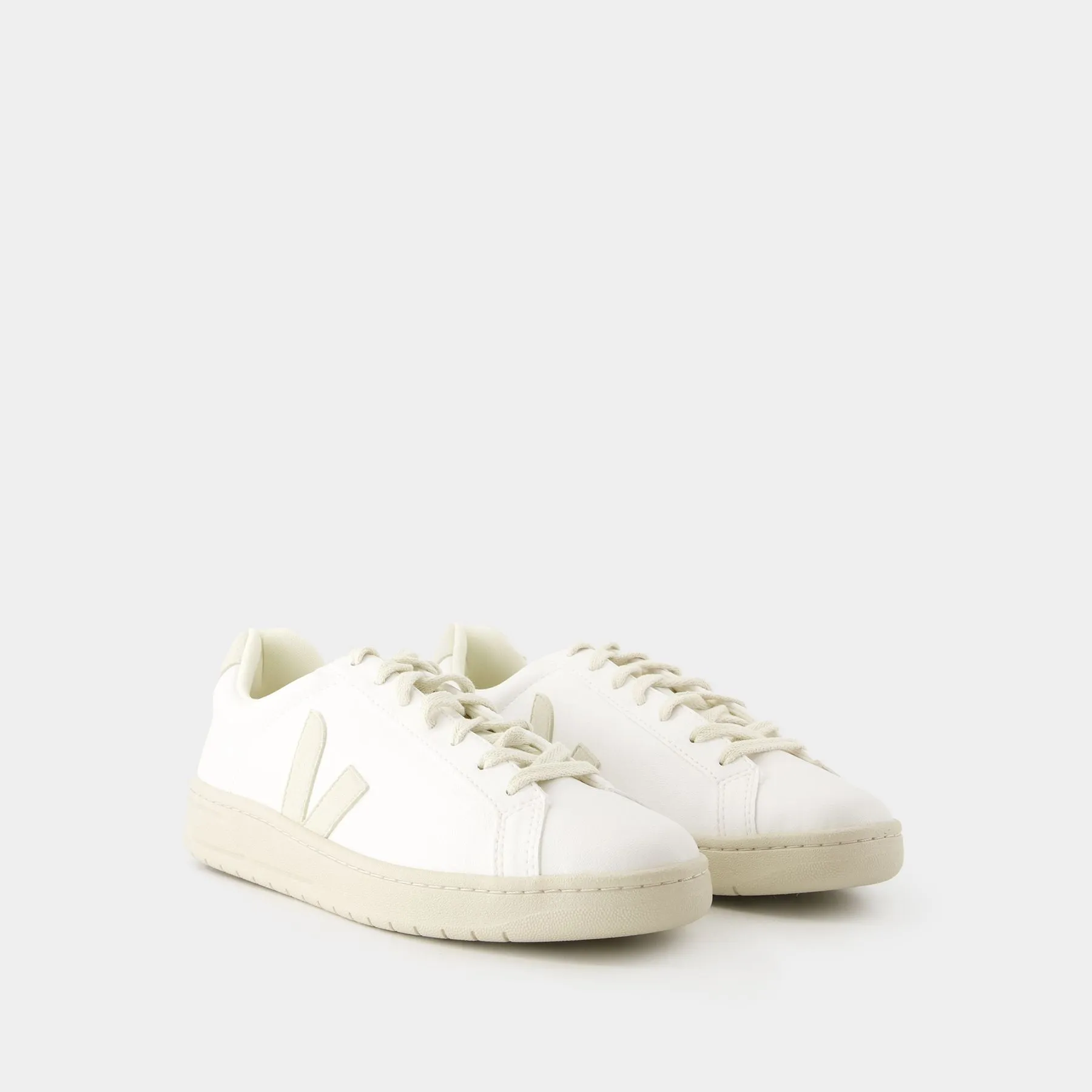 Urca Sneakers - Veja - Synthetic Leather - White