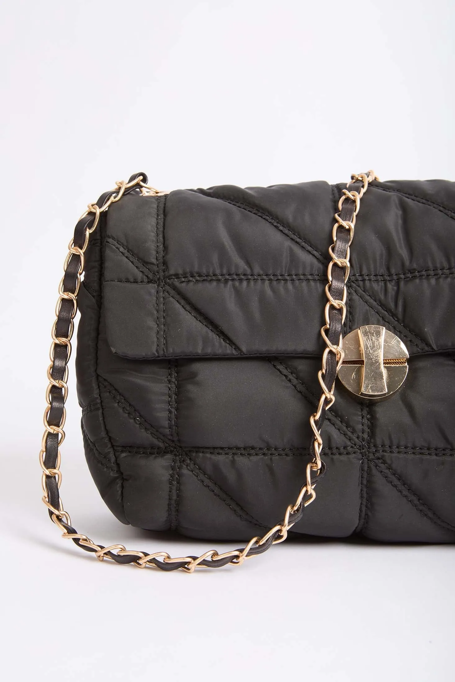 Women Bag Elegant Quilted Captioned Waterproof Bag Black